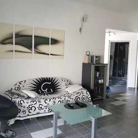 Modern Apartament Near Sea アパート