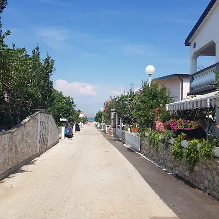 アパート Modern Apartament Near Sea